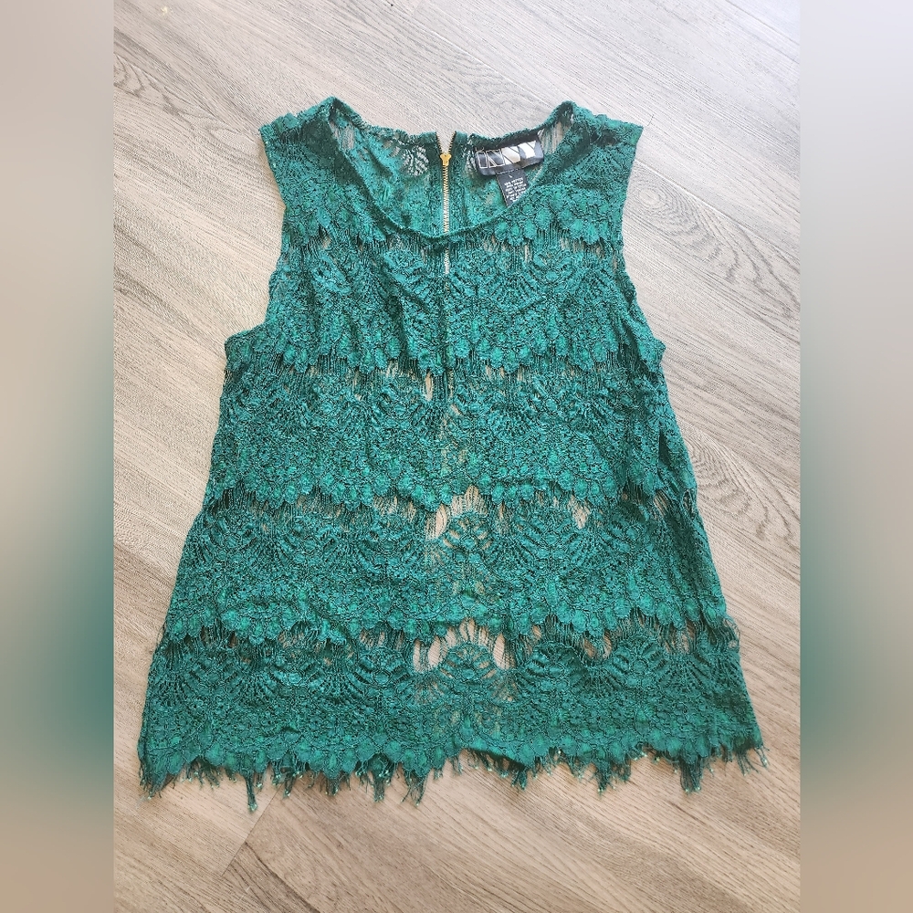 Sexy Green Sheer Lace Tank Top With V Slit In Back